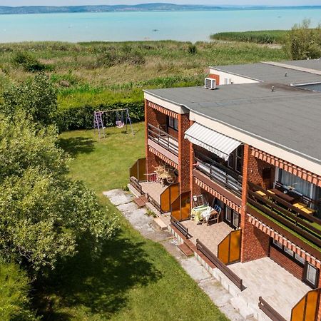 Balatonic Apartman Замарді Екстер'єр фото
