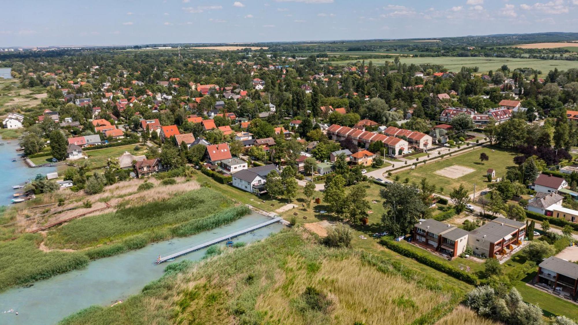 Balatonic Apartman Замарді Екстер'єр фото